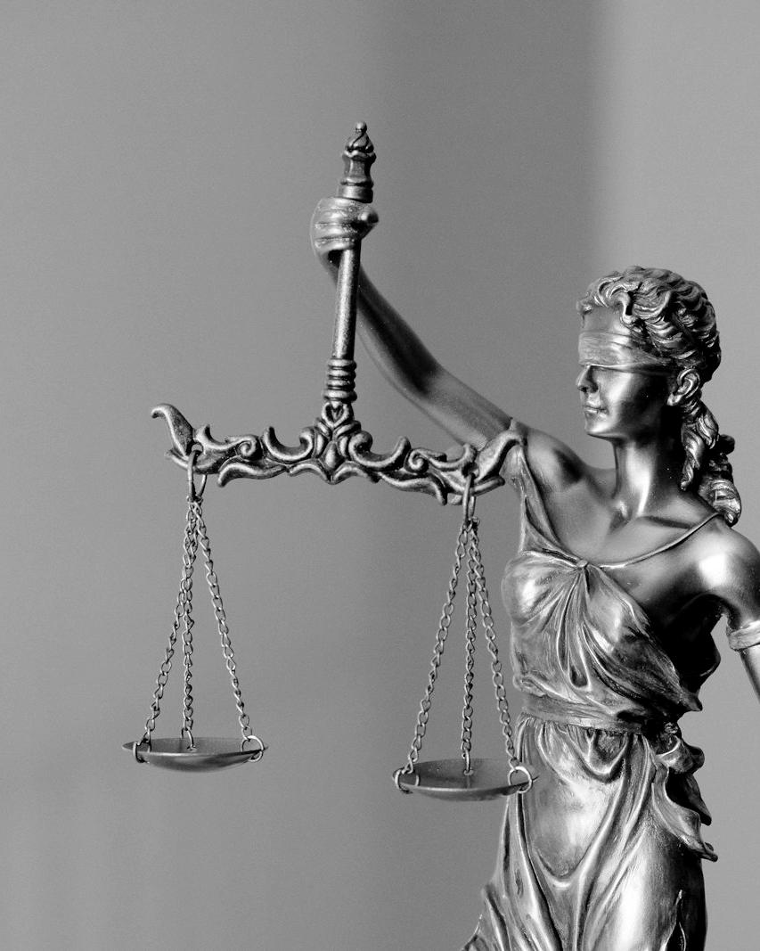 تمثال العدالة — رمز المحاماة